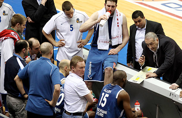 调为蓝白相 调为蓝白相